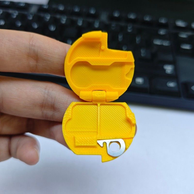 Drukowany w technologii 3D uch – Memory Card Case recenzja i cena