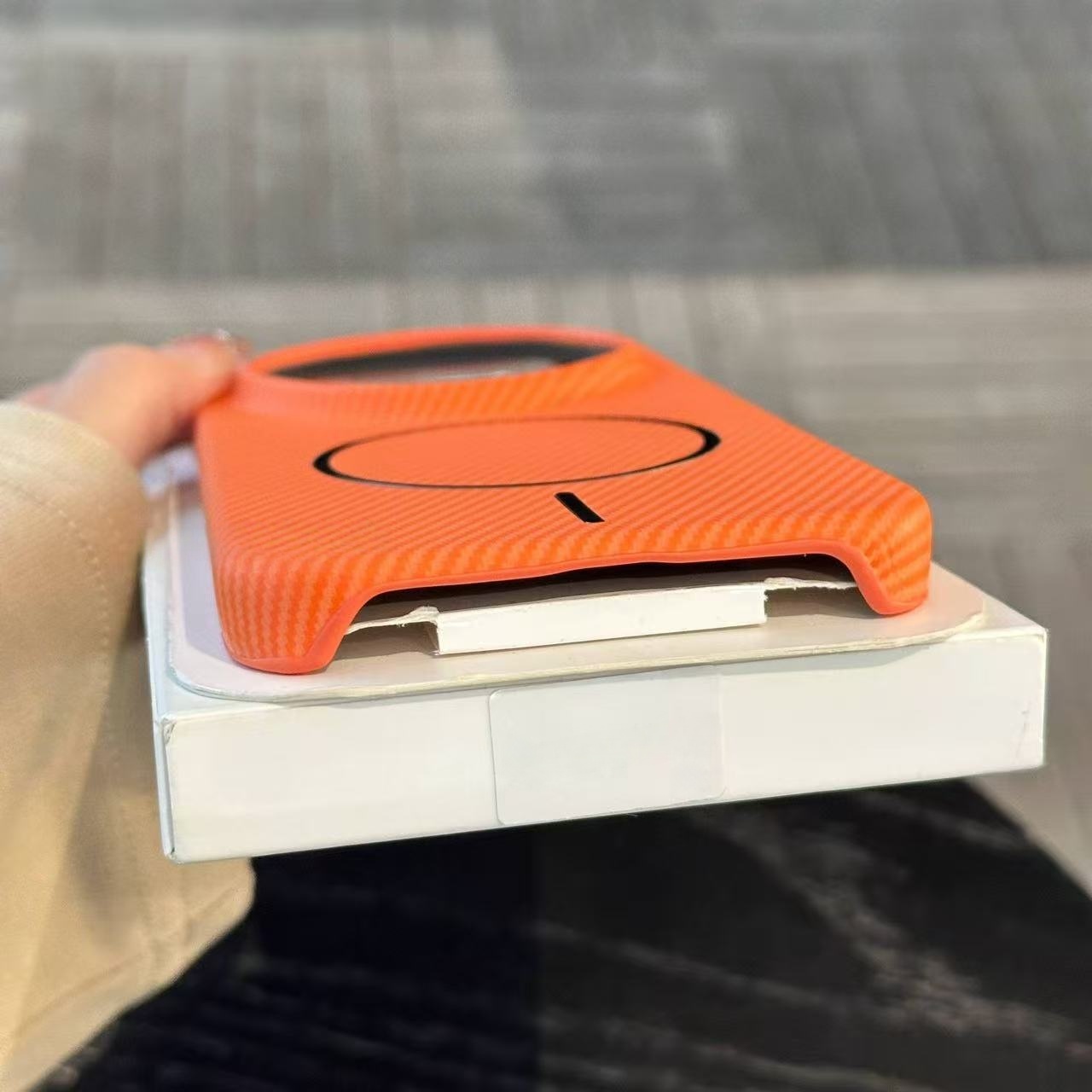 Ultra cienka plastikowa obudow – Photography Xiaomi 17 Ultra recenzja i cena
